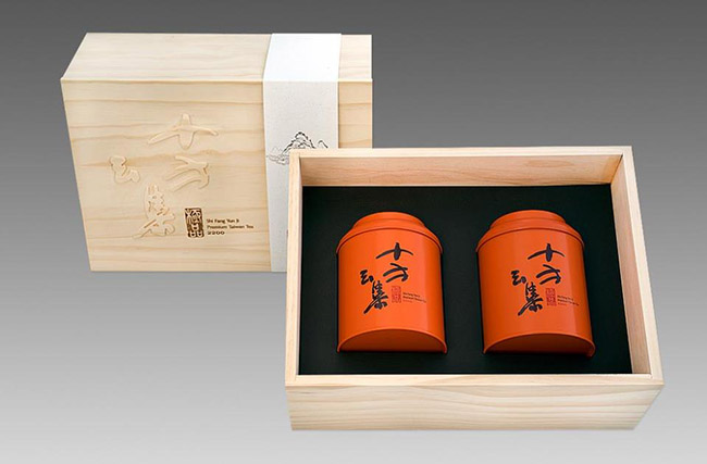 茶葉鐵盒與木茶盒